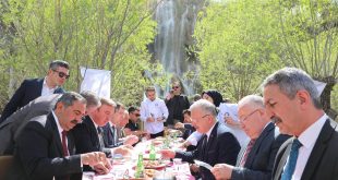 Turizm Haftasında Erzincan’ın Doğal Güzellikleri ve Yöresel Lezzetleri Tanıtıldı